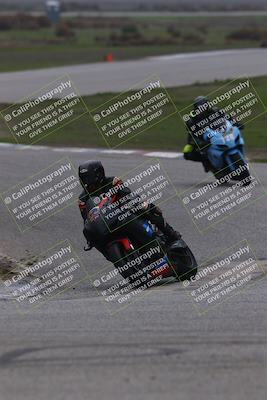 media/Nov-30-2025-TrackDaz (Sun) [[d8b22663df]]/B Group/Session 3 (Off Ramp)/